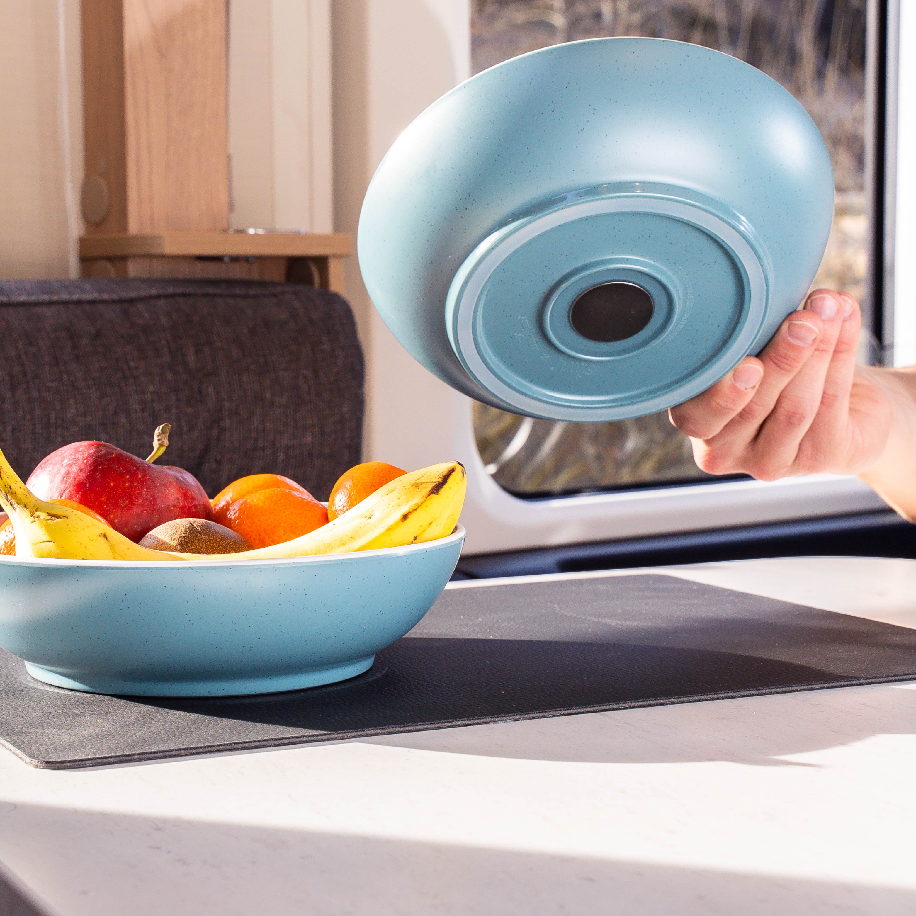 Kunststoff-Foodbowl blue auf Matte