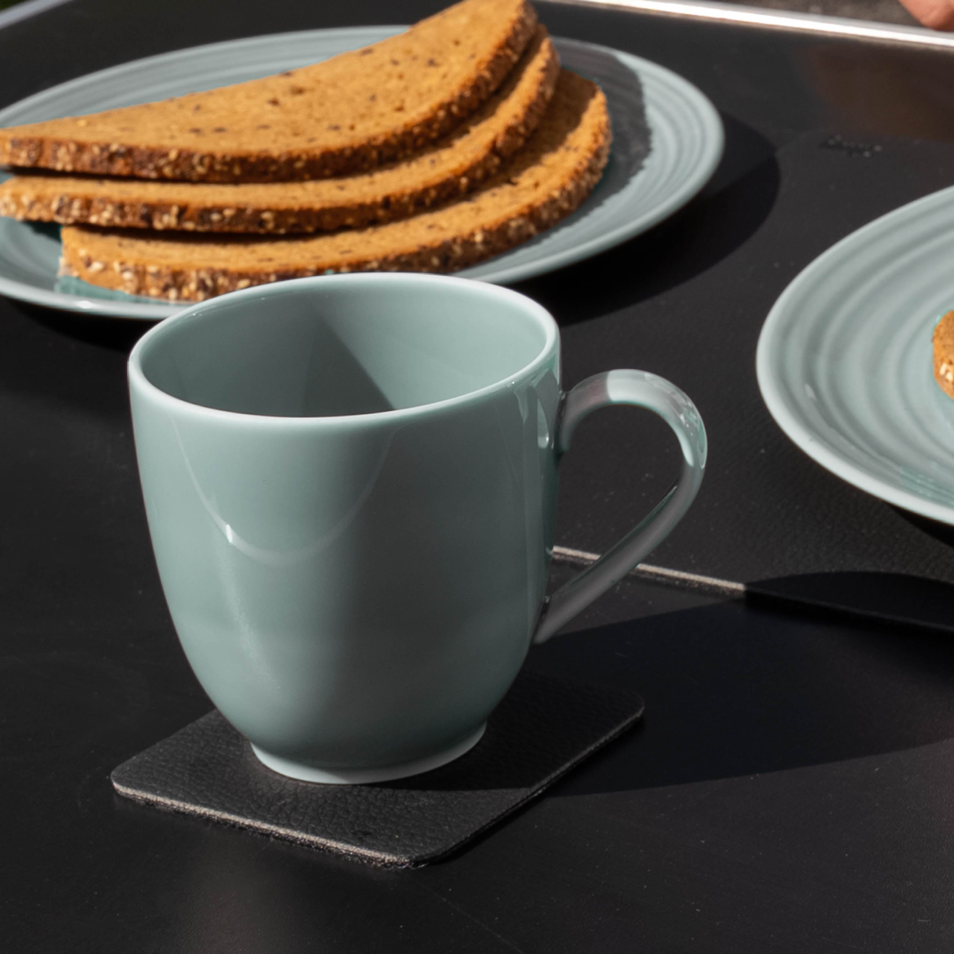 Magnetic porcelain cups CYAN