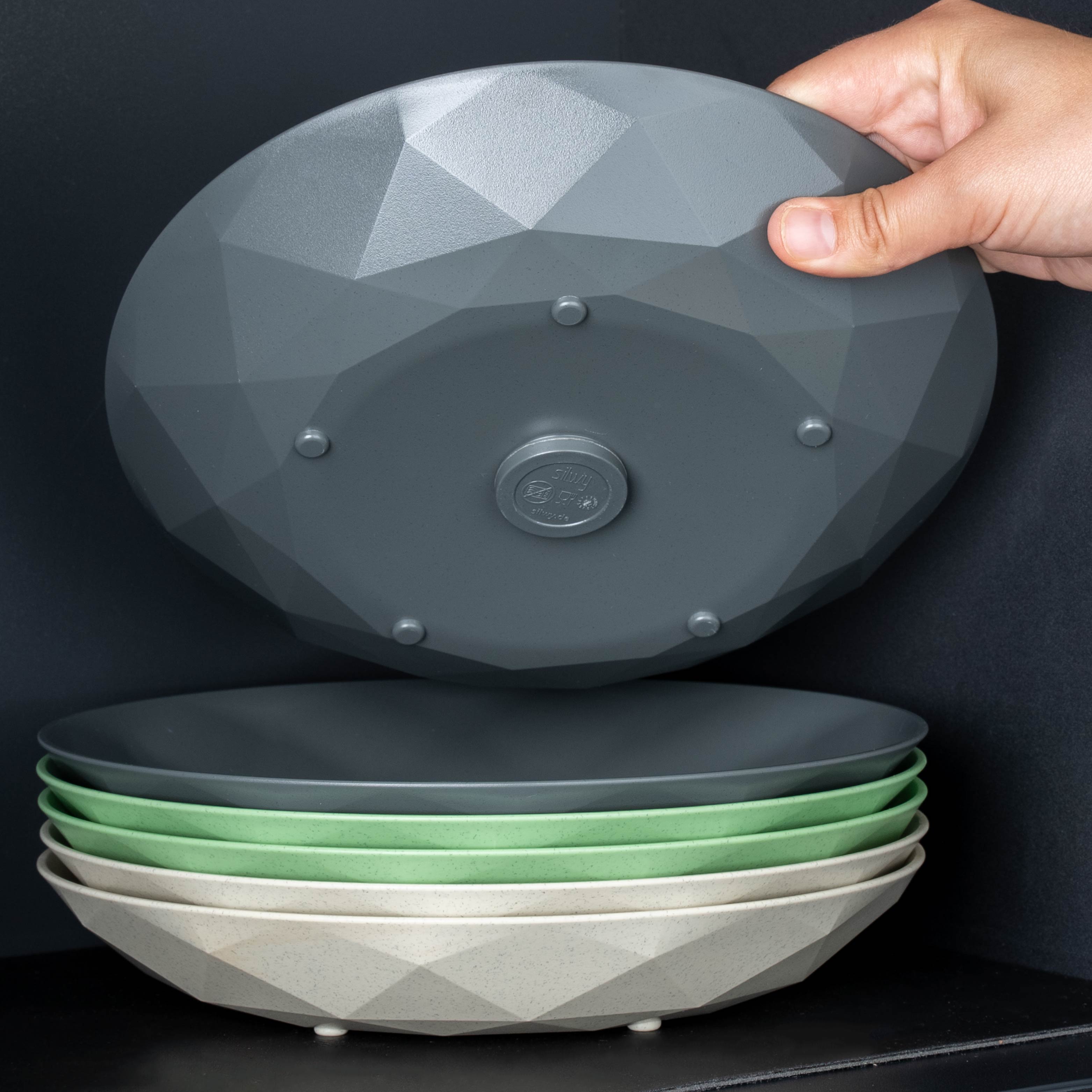 Magnetische Teller fixieren sich gegenseitig