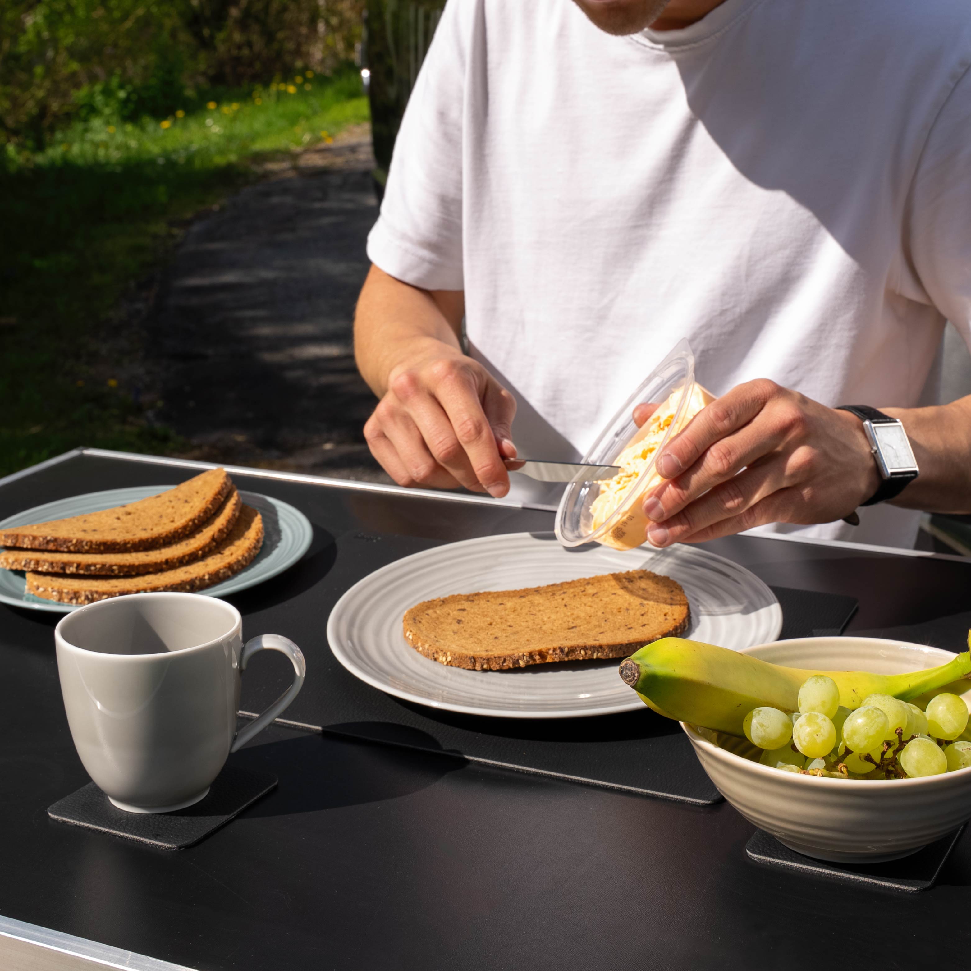 Magnet-Porzellan-Set mix n match Campingtisch