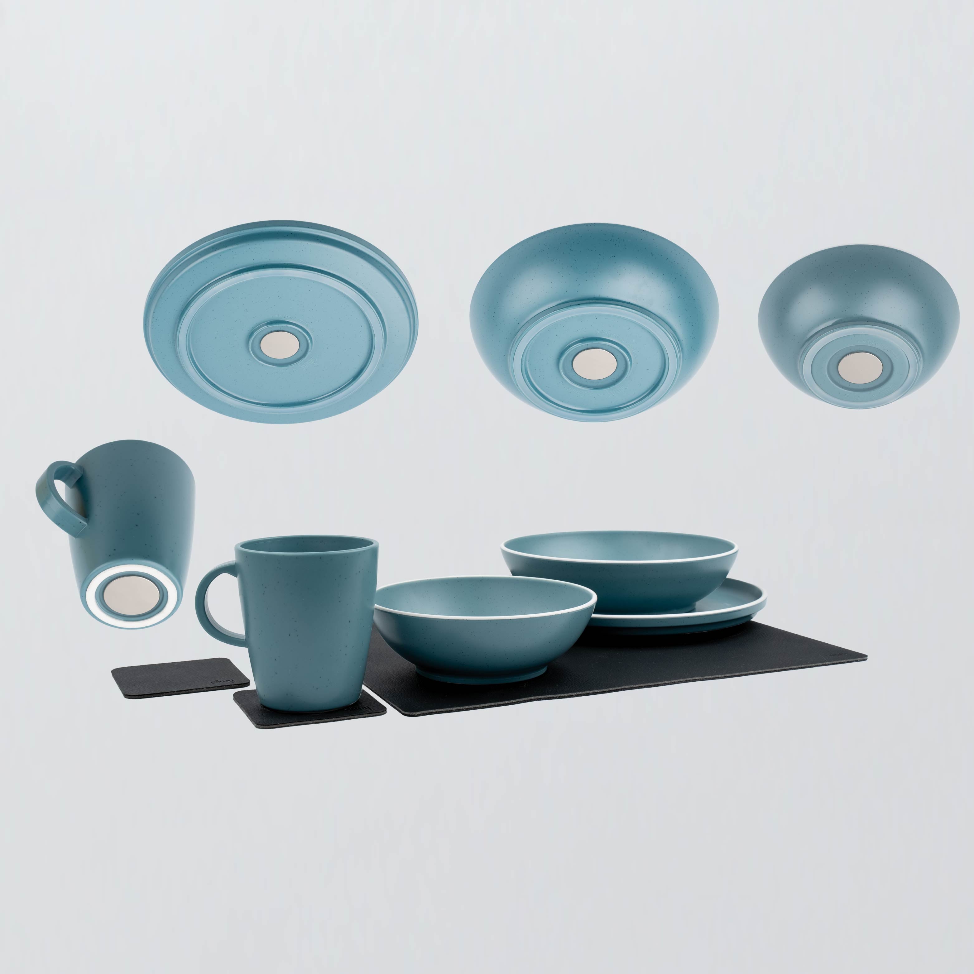 Magnet-Kunststoff-Geschirr blue Freisteller-Bild