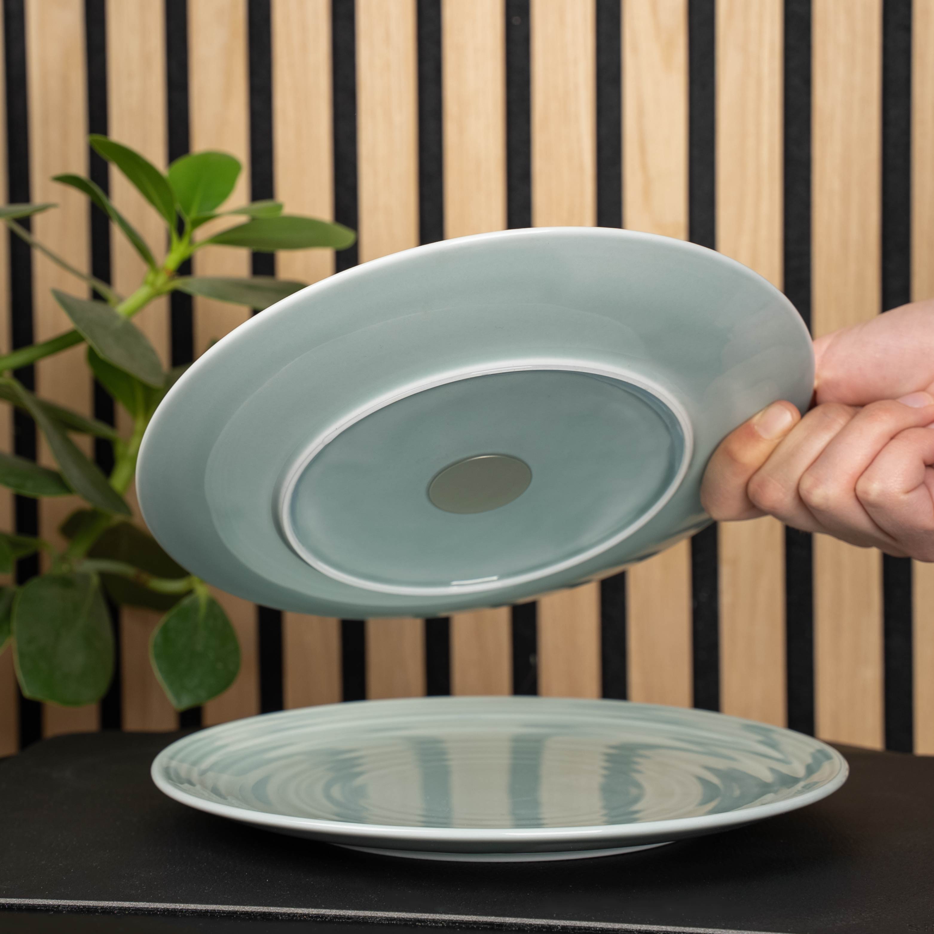Assiette magnétique en porcelaine CYAN ⌀ 23cm