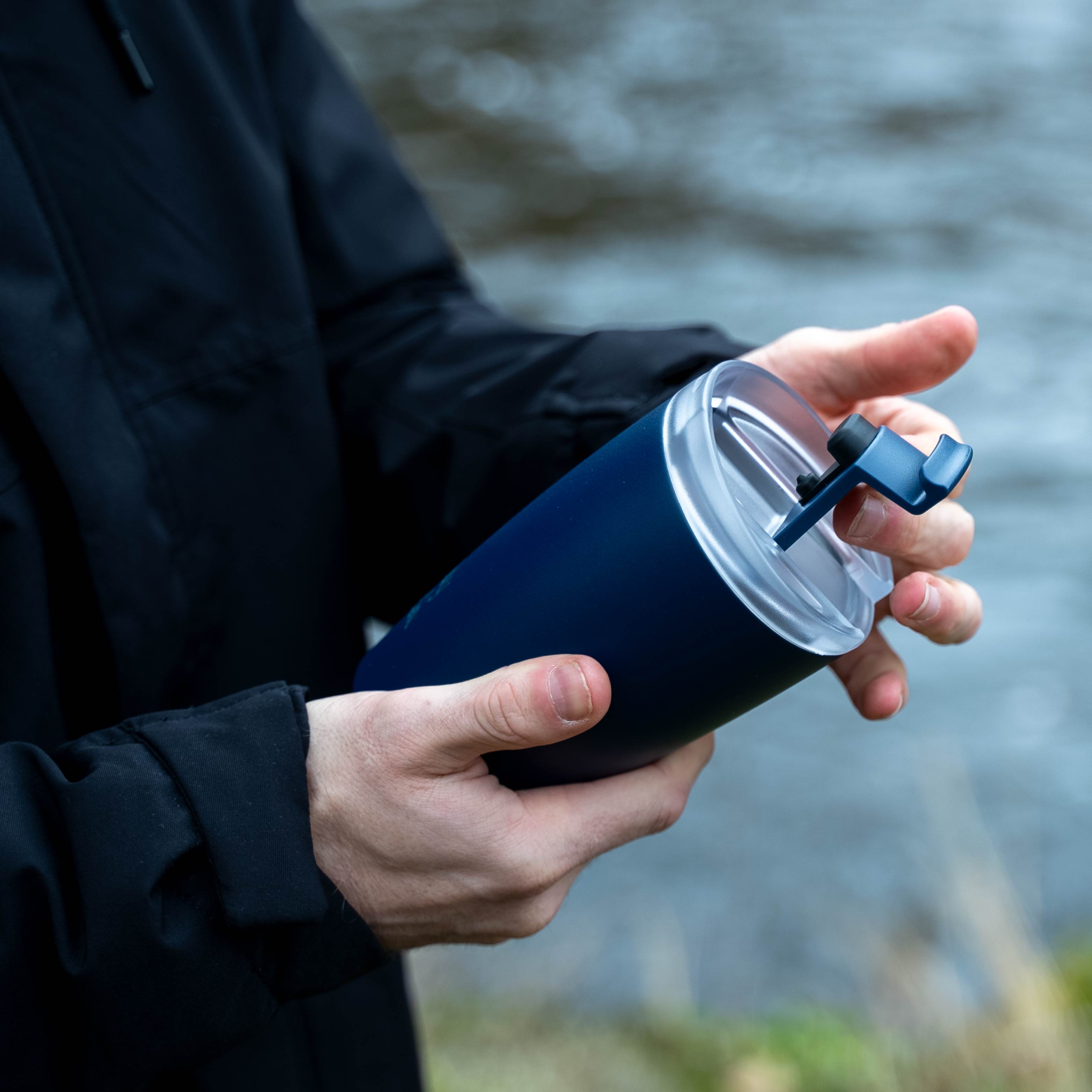 Magnetic thermo mug MIDNIGHT