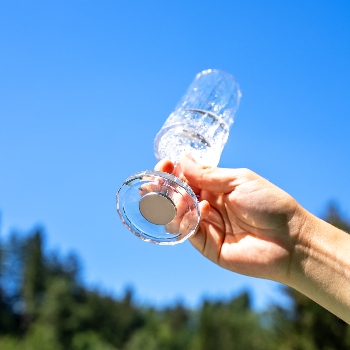 Magnet-Kunststoffglas Sekt mit integriertem Magneten