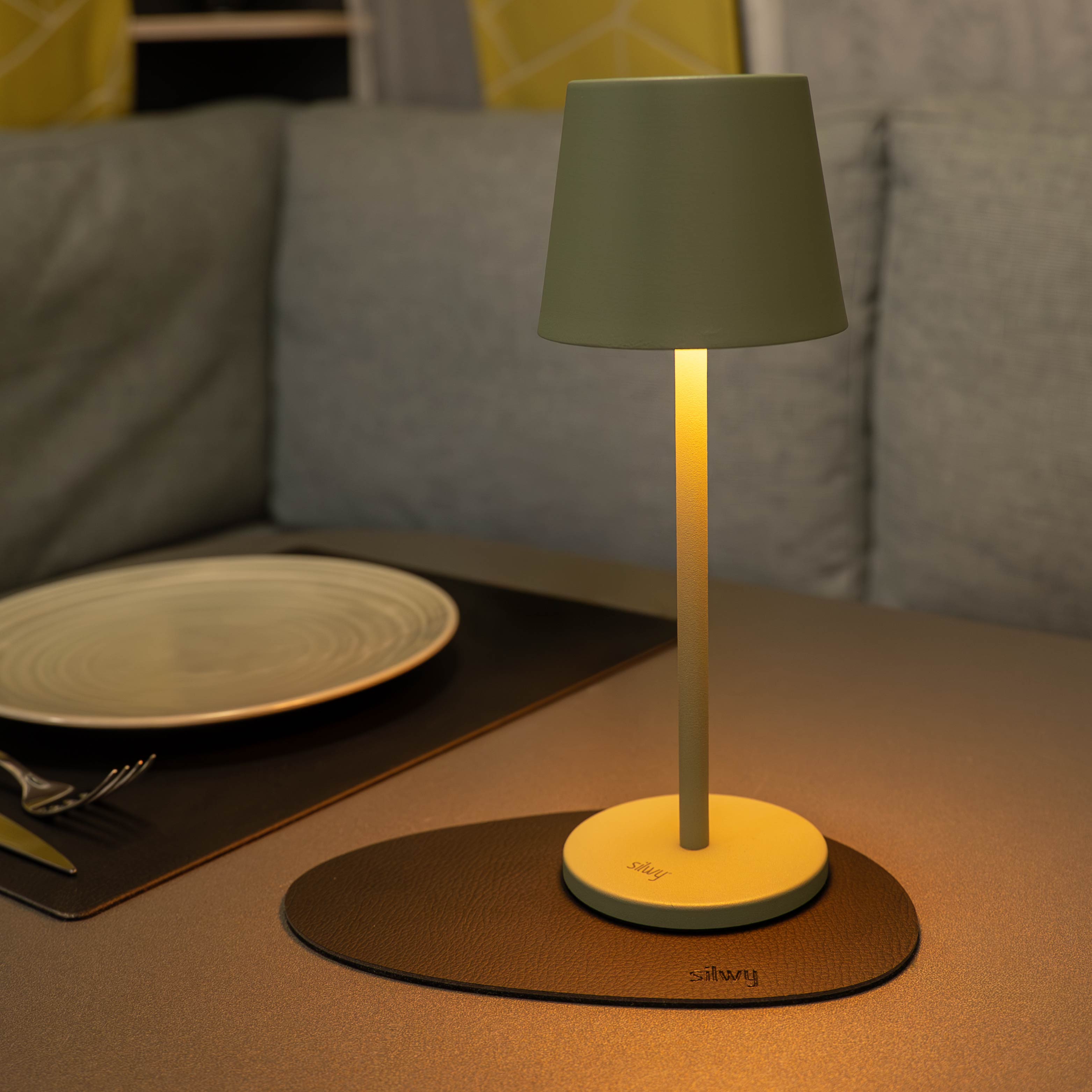 Lampada magnetica L SAGE incl. tovaglietta