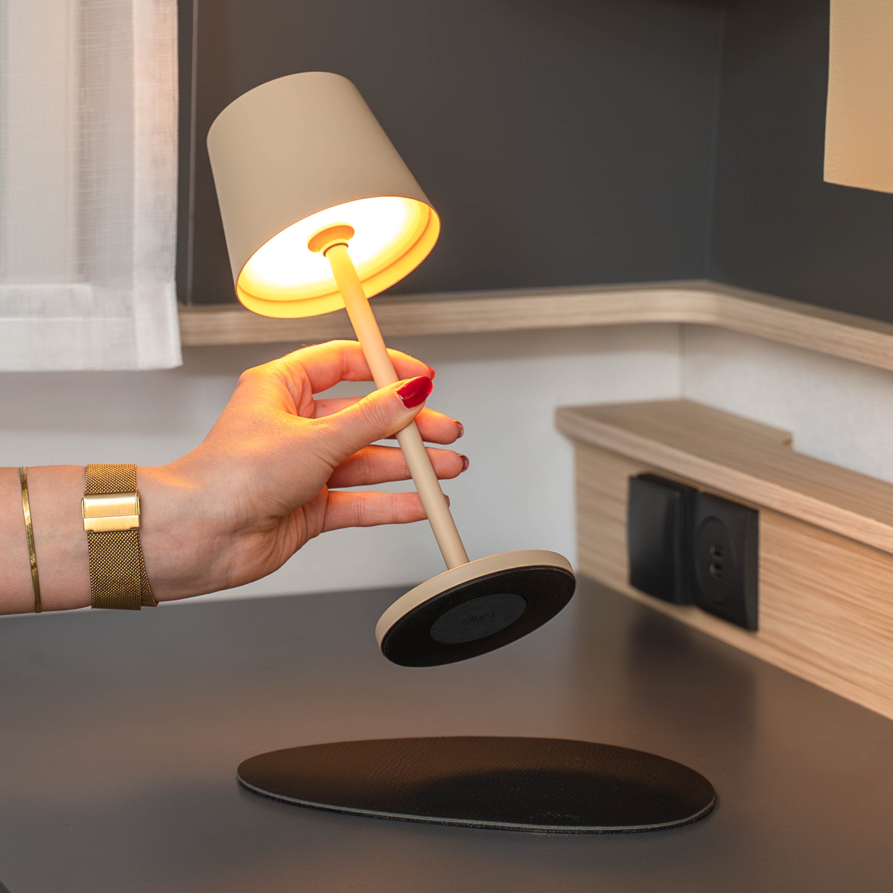 Lampe magnétique L SABLE incl. set de table