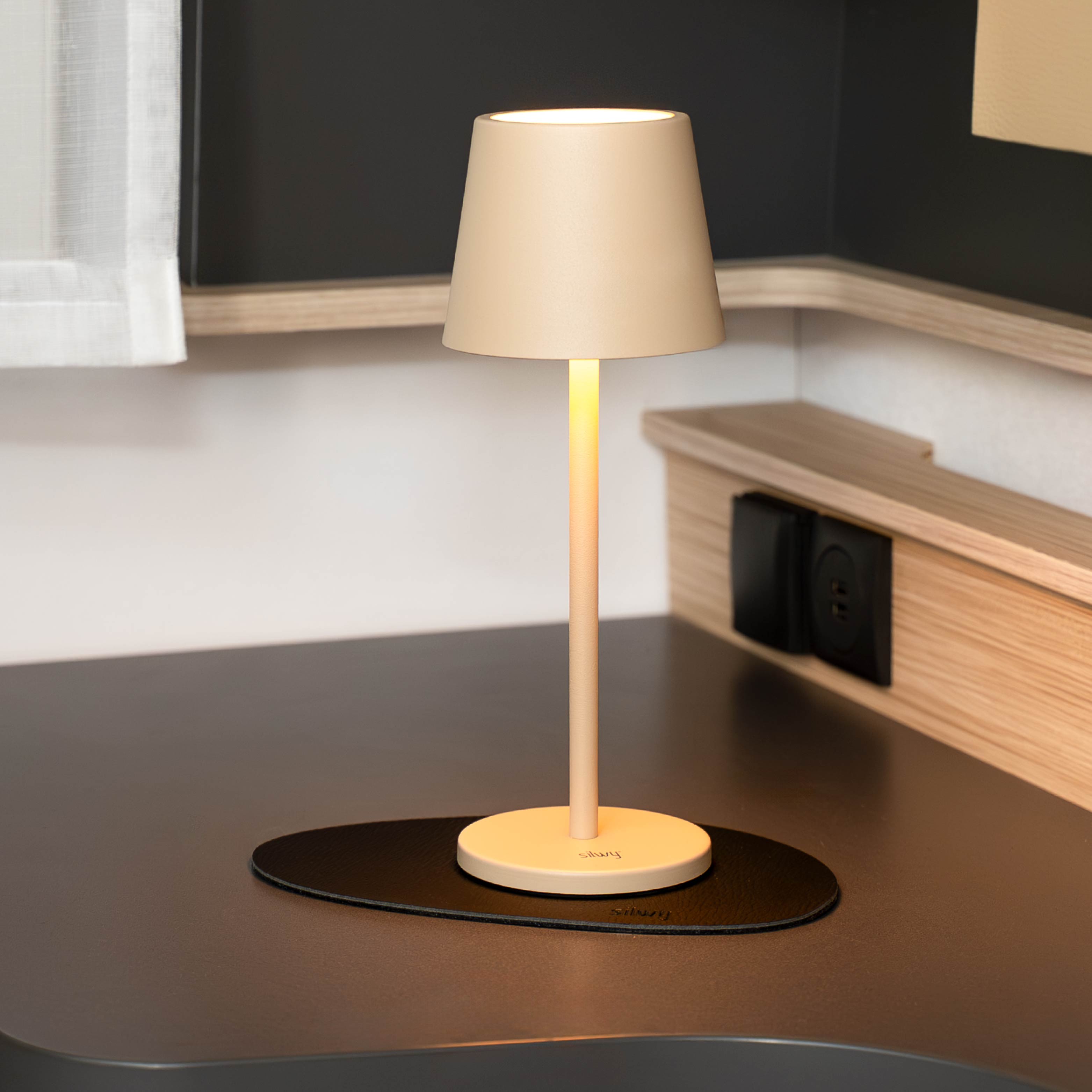 Magnet Light L SAND incl. Placemat