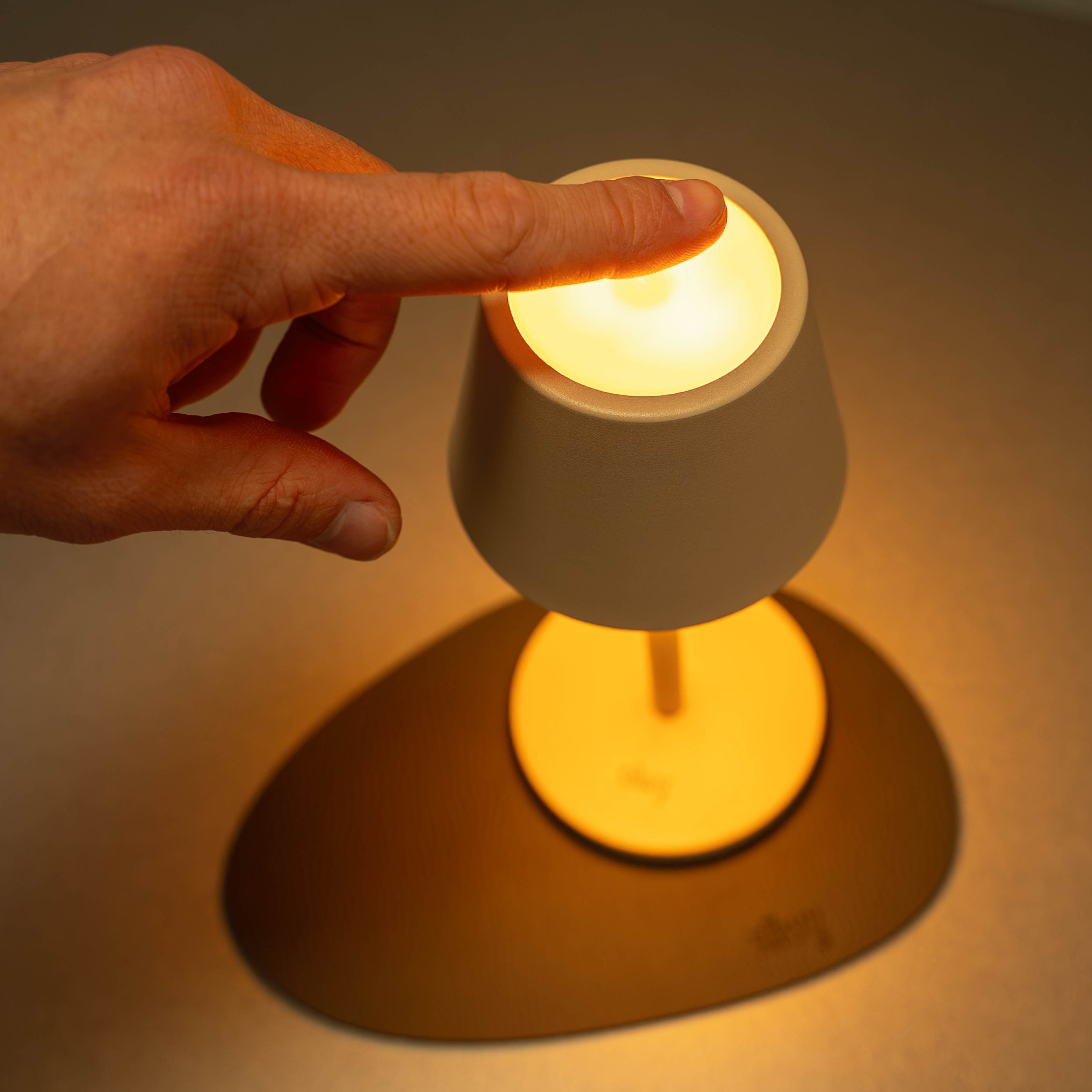 Magnet-Leuchte S SAND inkl. Platzset