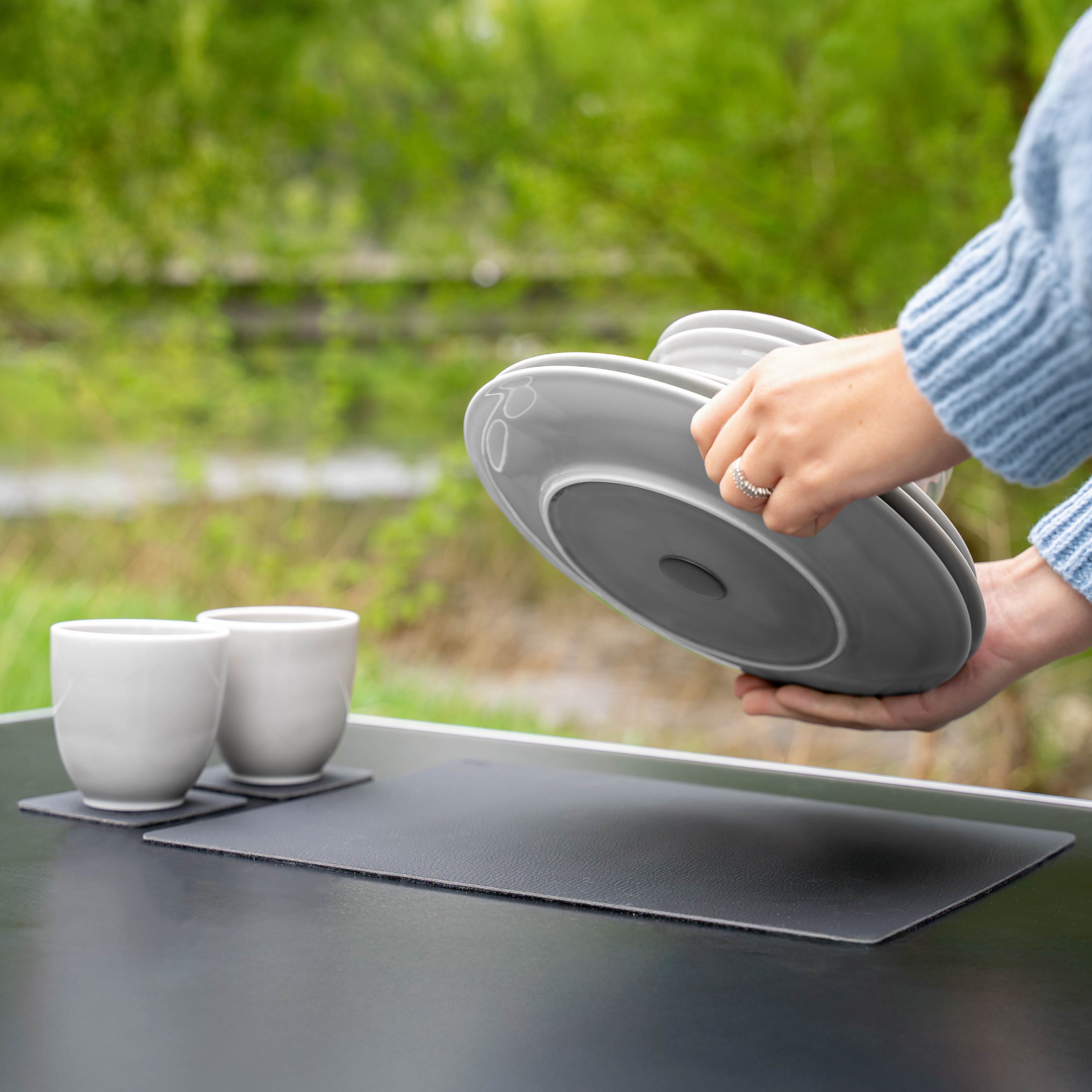 Service de table magnétique en porcelaine ASH