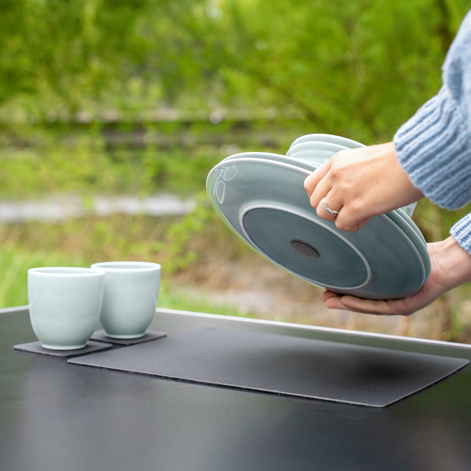 Service de table magnétique en porcelaine CYAN