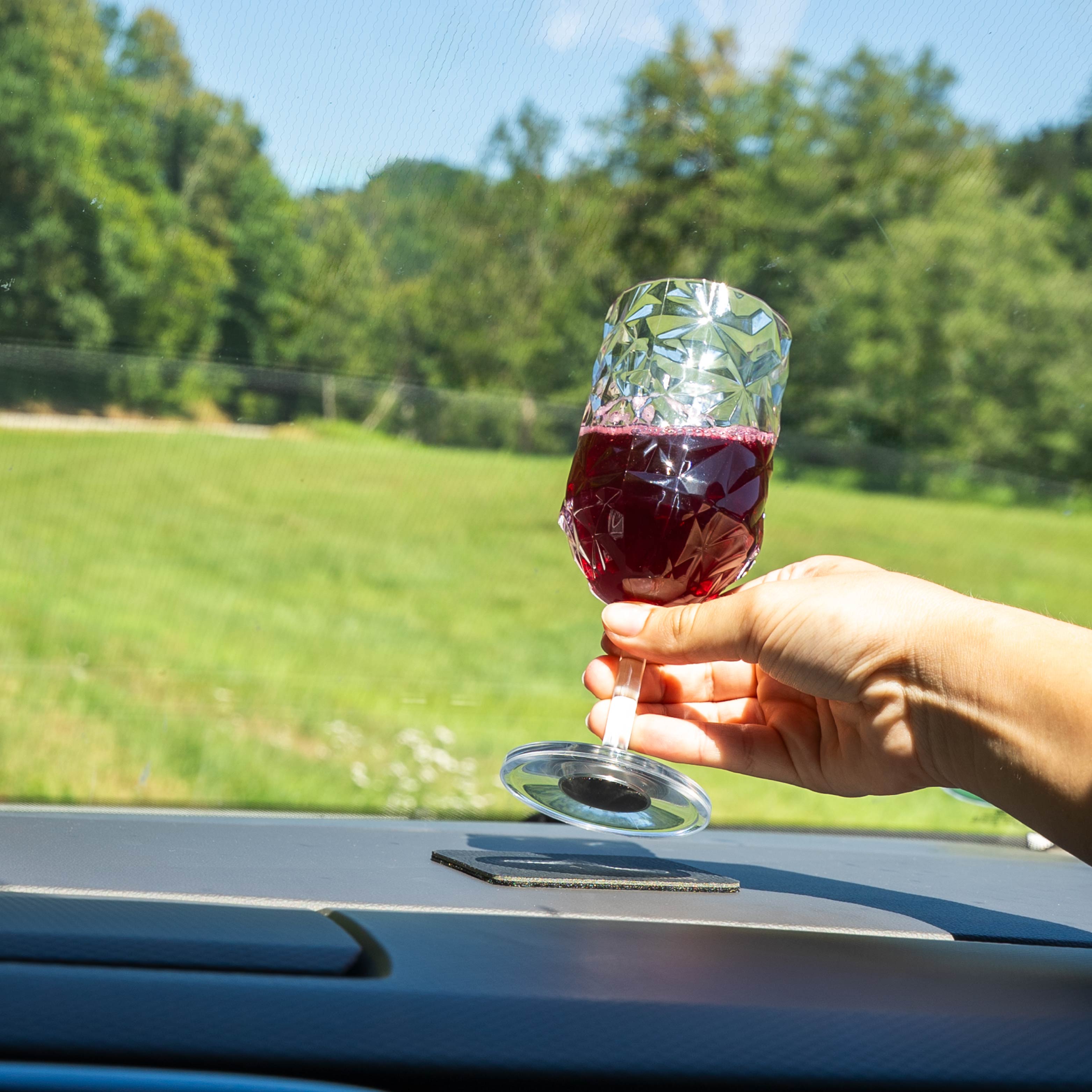 Magnetic Plastic Glasses WINE CLEAR PRISMA