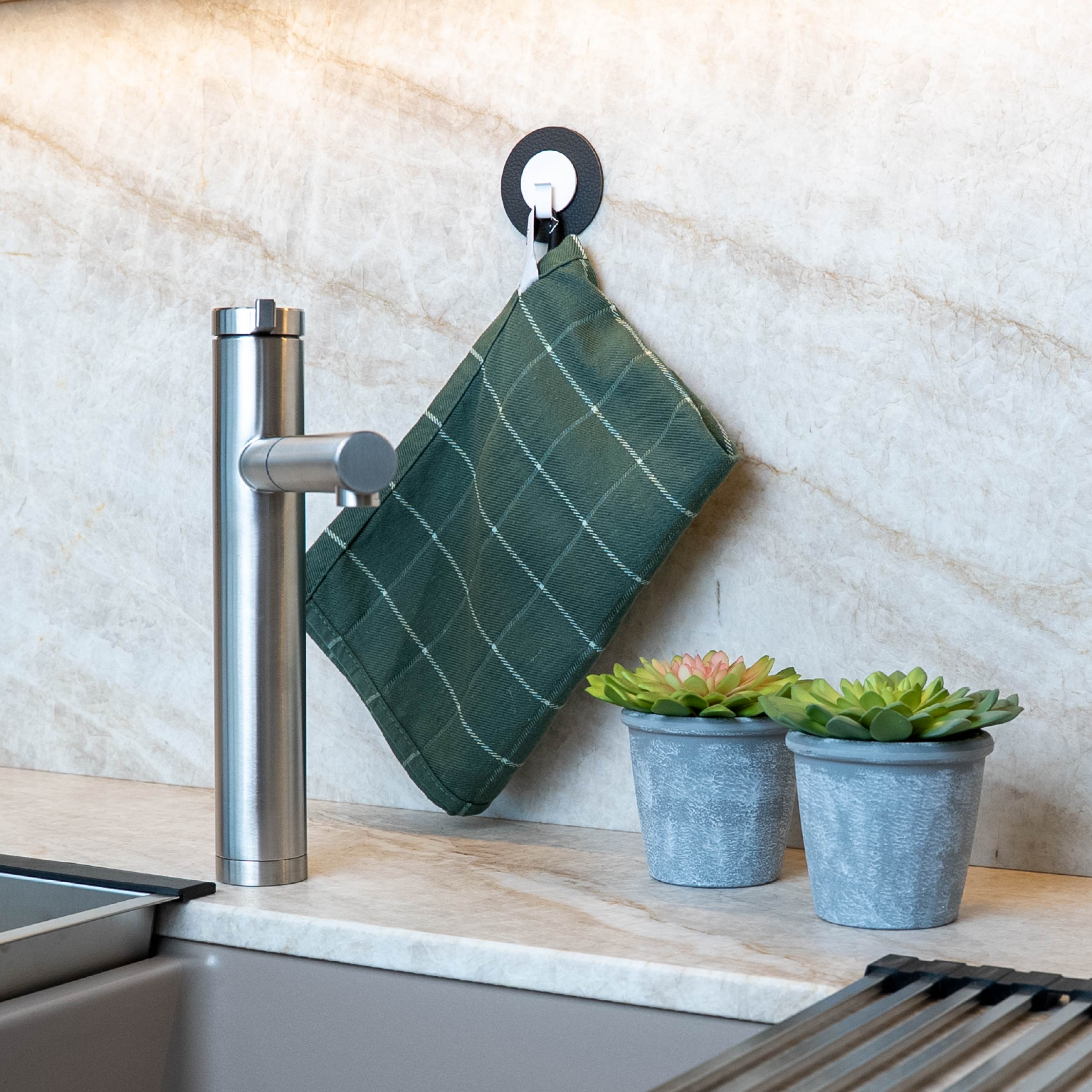 Magnetic hook CLEVER WHITE incl. pad BLACK