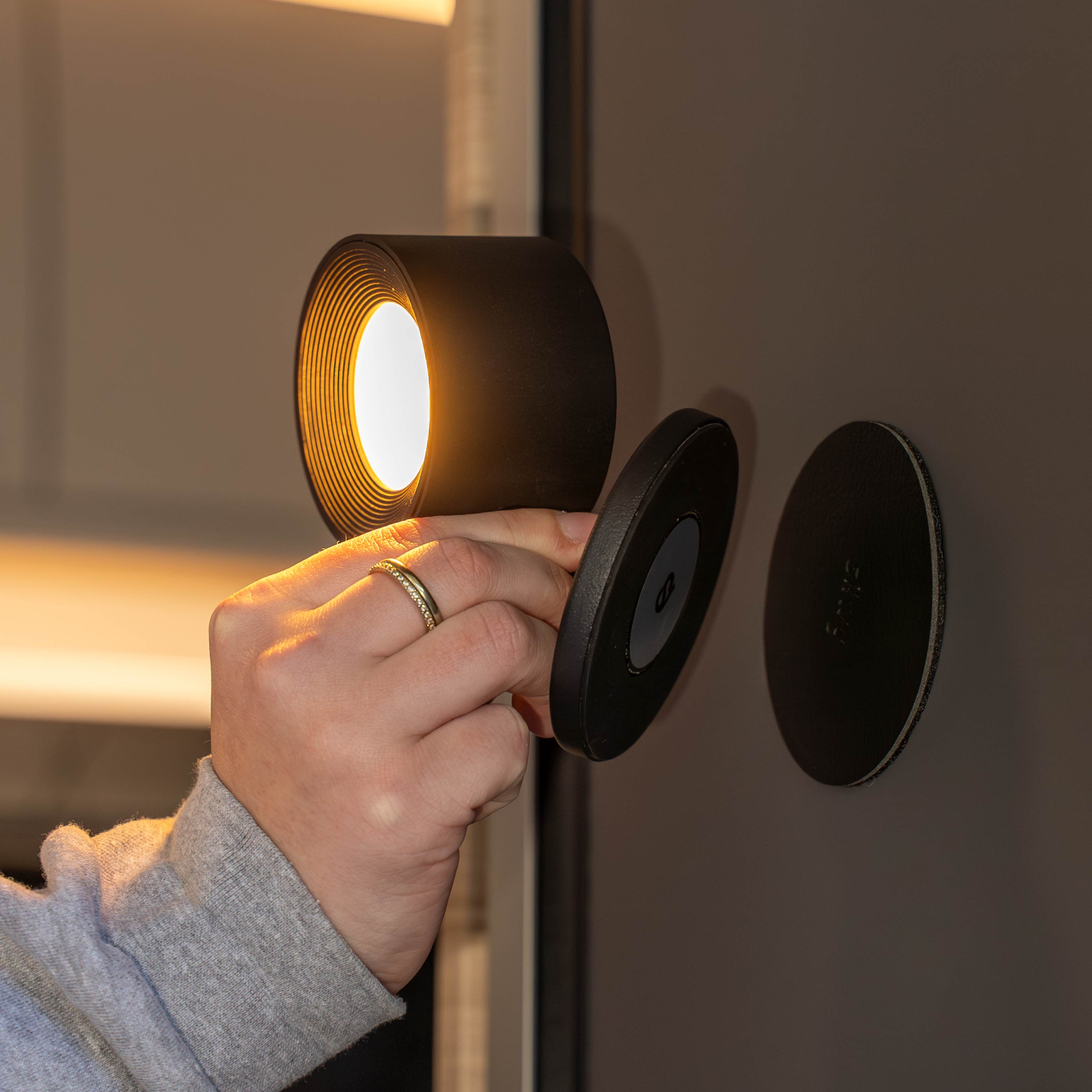 Lampada magnetica SPOTY con pad